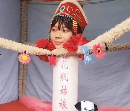 花瓶姑娘吃瓜,花瓶姑娘的瓜田奇遇记