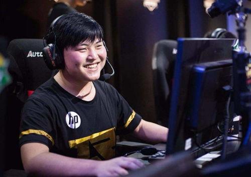 uzi直播吃瓜,揭秘电竞圈幕后故事  第3张