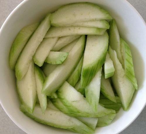 瓜尾怎么吃,解锁夏日清新口感新选择