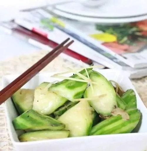 三字吃瓜,揭秘网络热词背后的趣味与智慧  第3张