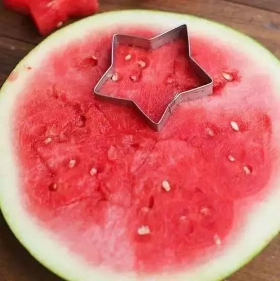 吃瓜不吐籽传媒,揭秘娱乐圈幕后真相