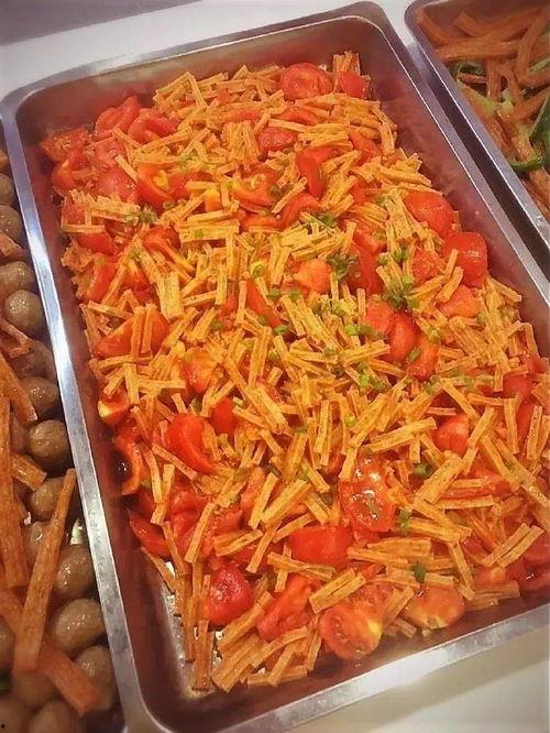 吃辣条炒瓜,舌尖上的麻辣新体验