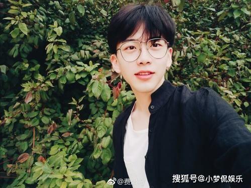 抖音长春学姐吃瓜,揭秘校园热点事件