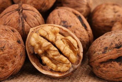 核桃果怎么吃瓜硬,探索独特食用新方式