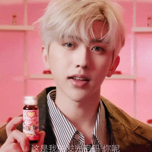 吃瓜少年坤坤,揭秘吃瓜少年坤坤的瓜界传奇