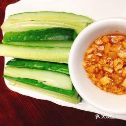 北方吃瓜蘸酱,吃瓜蘸酱，尽享夏日清凉