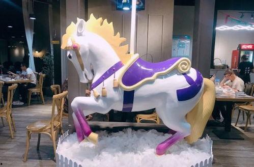 夏日游乐园吃瓜