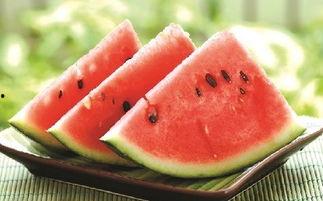 夏季吃瓜要小心,预防食物中毒攻略